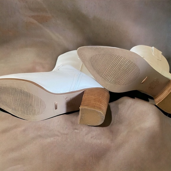 billini white cowboy boots - Picture 3 of 3